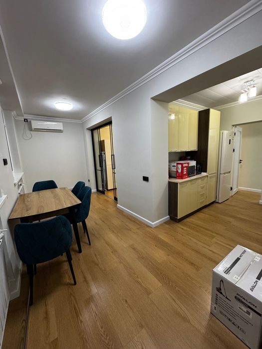 М.Ойбек , 2/2/4 , 56 м2 ,квартира с новым ремонтом и техникой