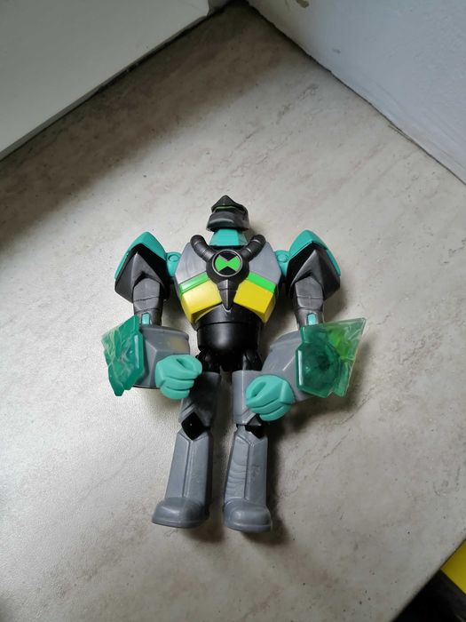 Фигурки от Бен Тен