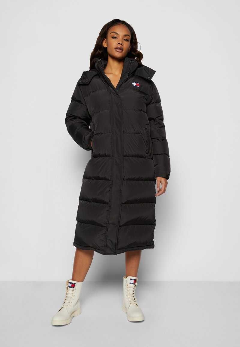 Дамско черно яке tommy jeans puffer L