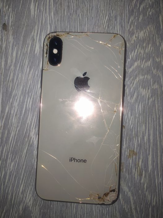 Айфон Х запчастга сотилади