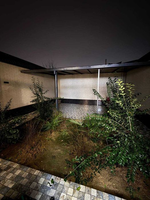 Mirabod tumanida Fayzobodda 3 qavatli evro kottej, to‘liq jihozlangan