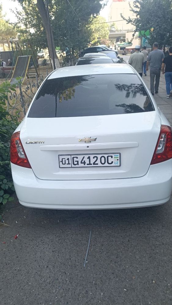Gentra yaxshi xolatda navarotlari blan