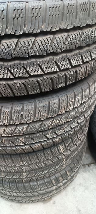 215 60R17c джанти за Мерцедес вито