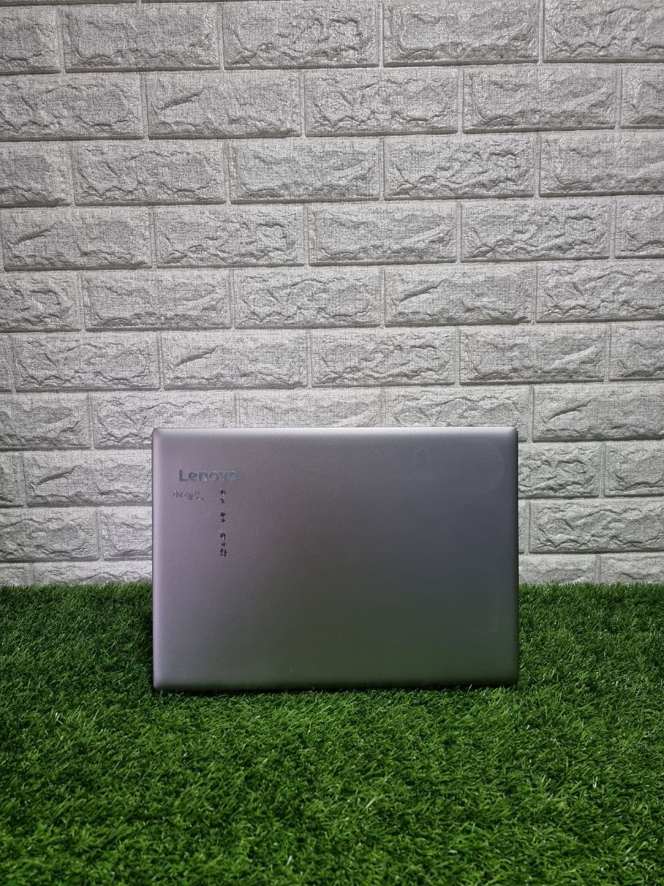Lenovo ихчам арзон ва кучли ноутбук сураганлар учун махсус.