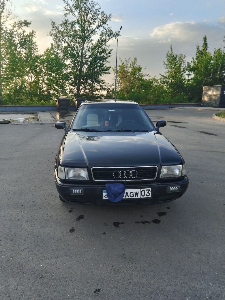 Срочно Ауди А4 продается
