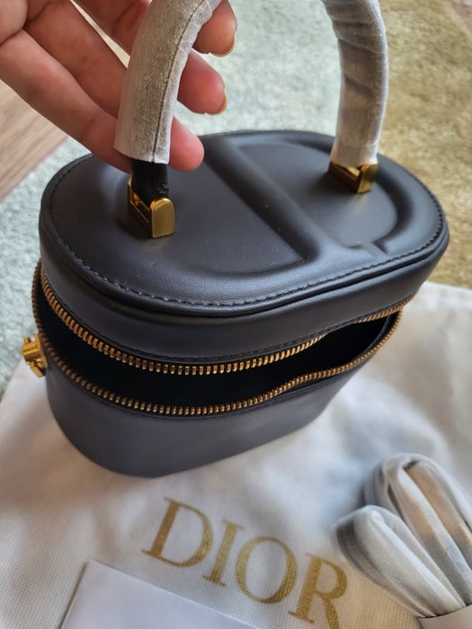 Чанта Dior тип куфарче