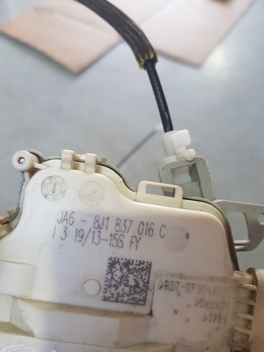 Broasca usa stanga dreapta fata Audi Q5