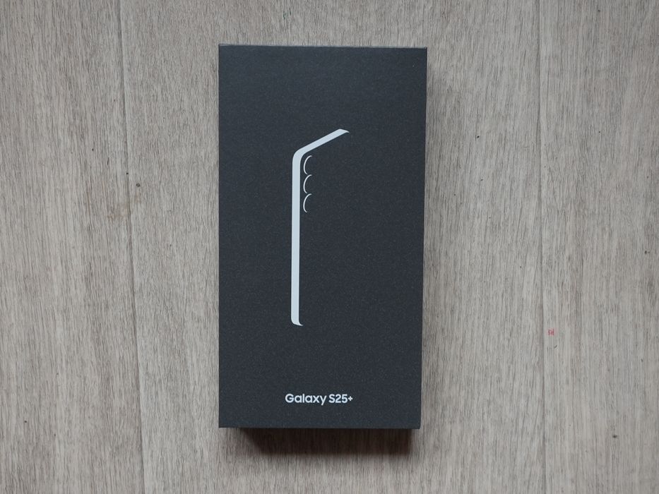 Samsung Galaxy S25 Plus 512 gb Silver Shadow Новый, запечатан.
