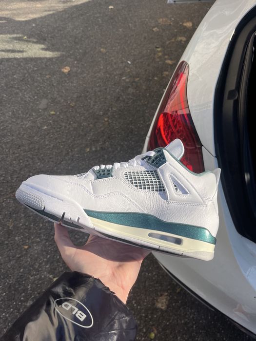 Jordan 4 Retro White