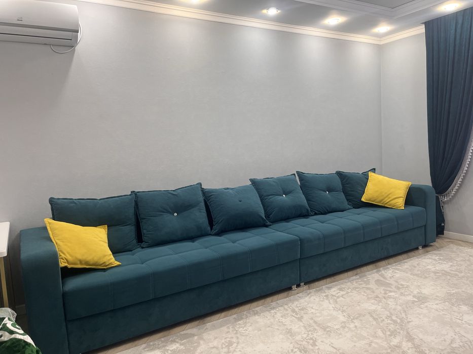 Продаю диван в гостиную