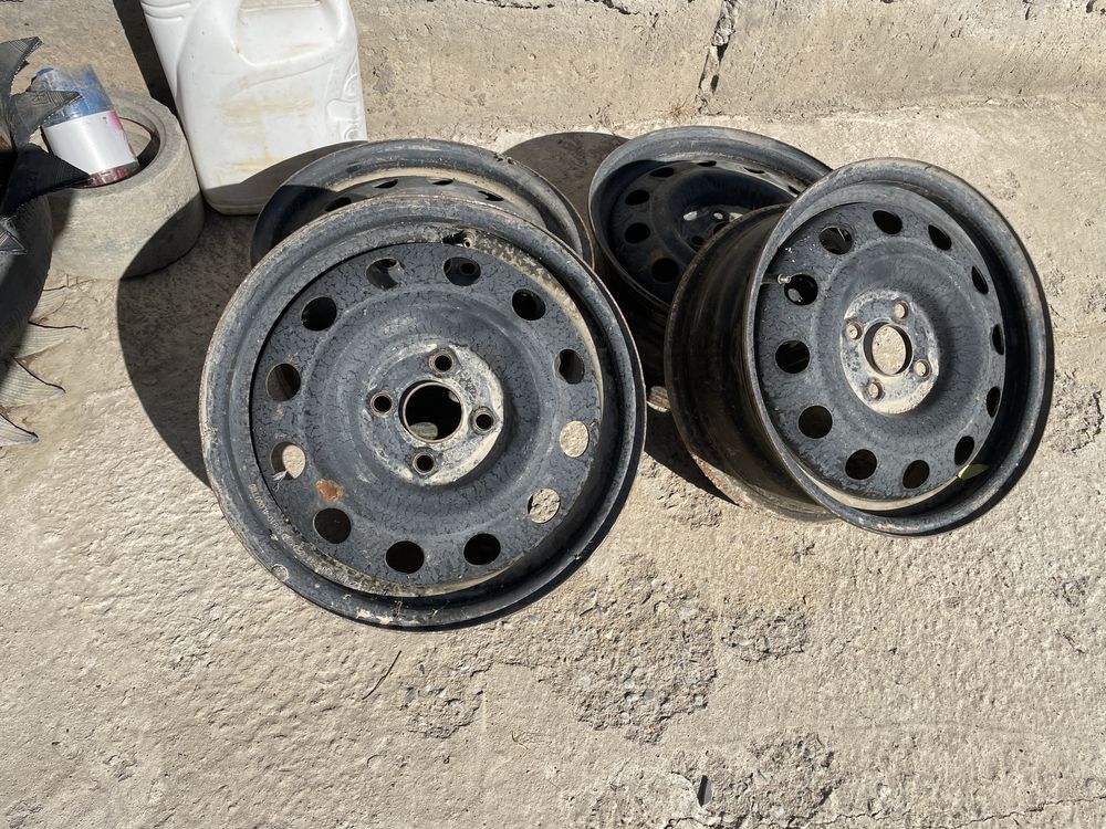 Диск на хундай R15