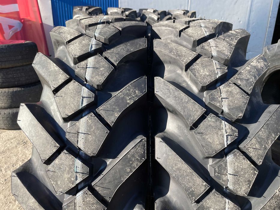Cauciucuri noi 12.5-20 marca OZKA cu 14 pliuri pentru buldo