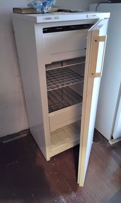 Вертикален фризер SILTAL