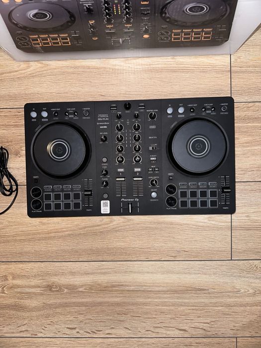Pioneer Ddj-FLX4 + 21 месеца гаранция