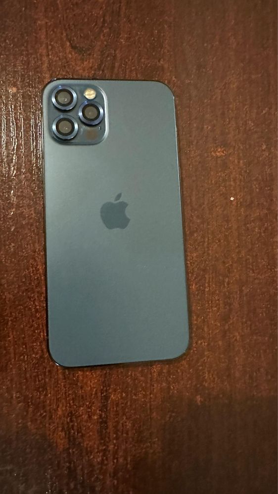 Продам iphone 12 pro