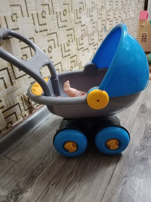 Кукла с коляской и аксесуарами