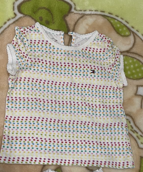 Fusta River Island + tricou Tommy Hilfiger 6-12 luni