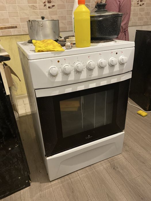 Продам плиту электо с духовым шкафом