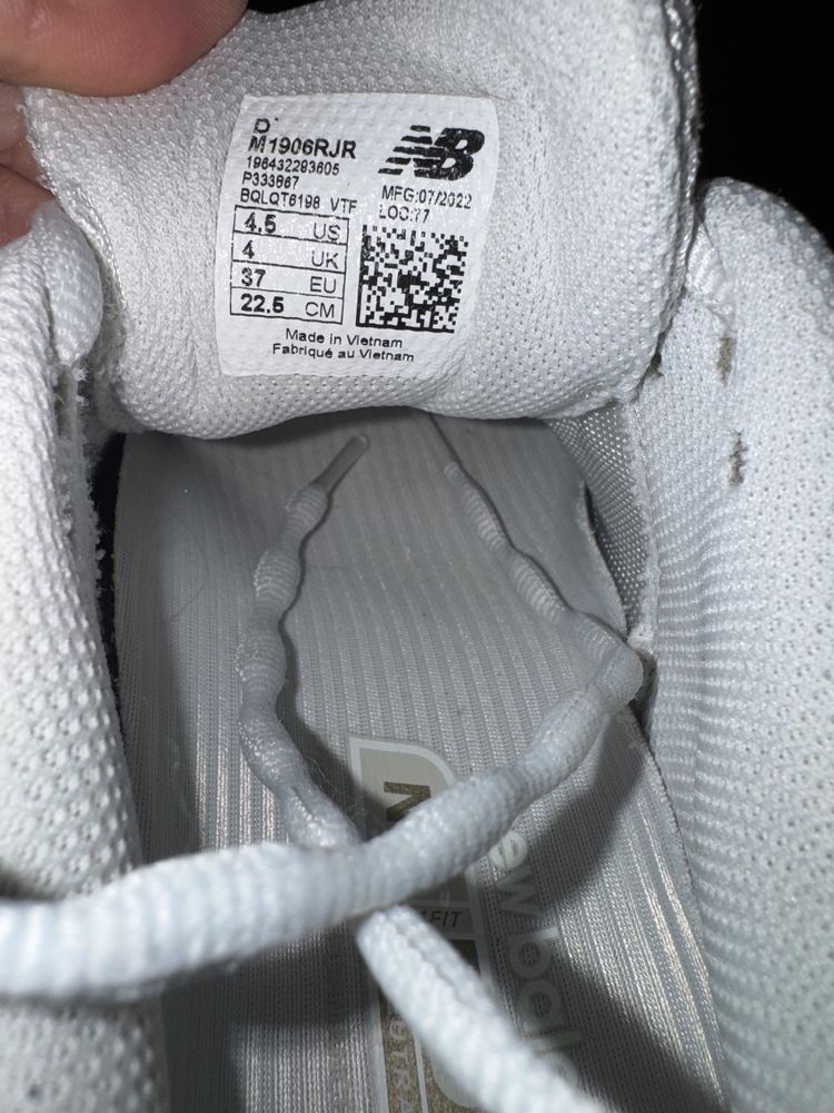 New Balance 1906