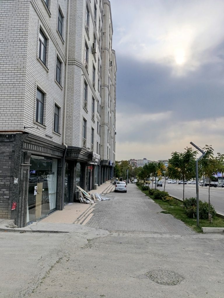 Сдаётся магазин в самом сердце города перекресток макаронка кирпичка.