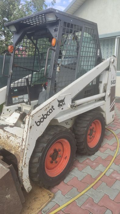 Închiriez bobgat basculă cu macara 18tone