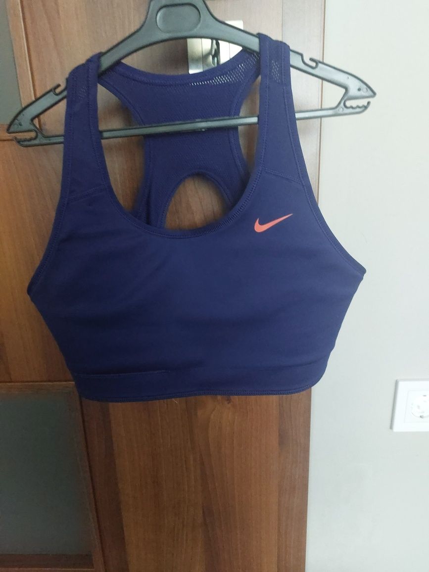 Дамско бюстие nike найк