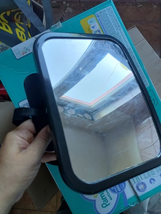 Oglinda de mașină pentru bebeluși