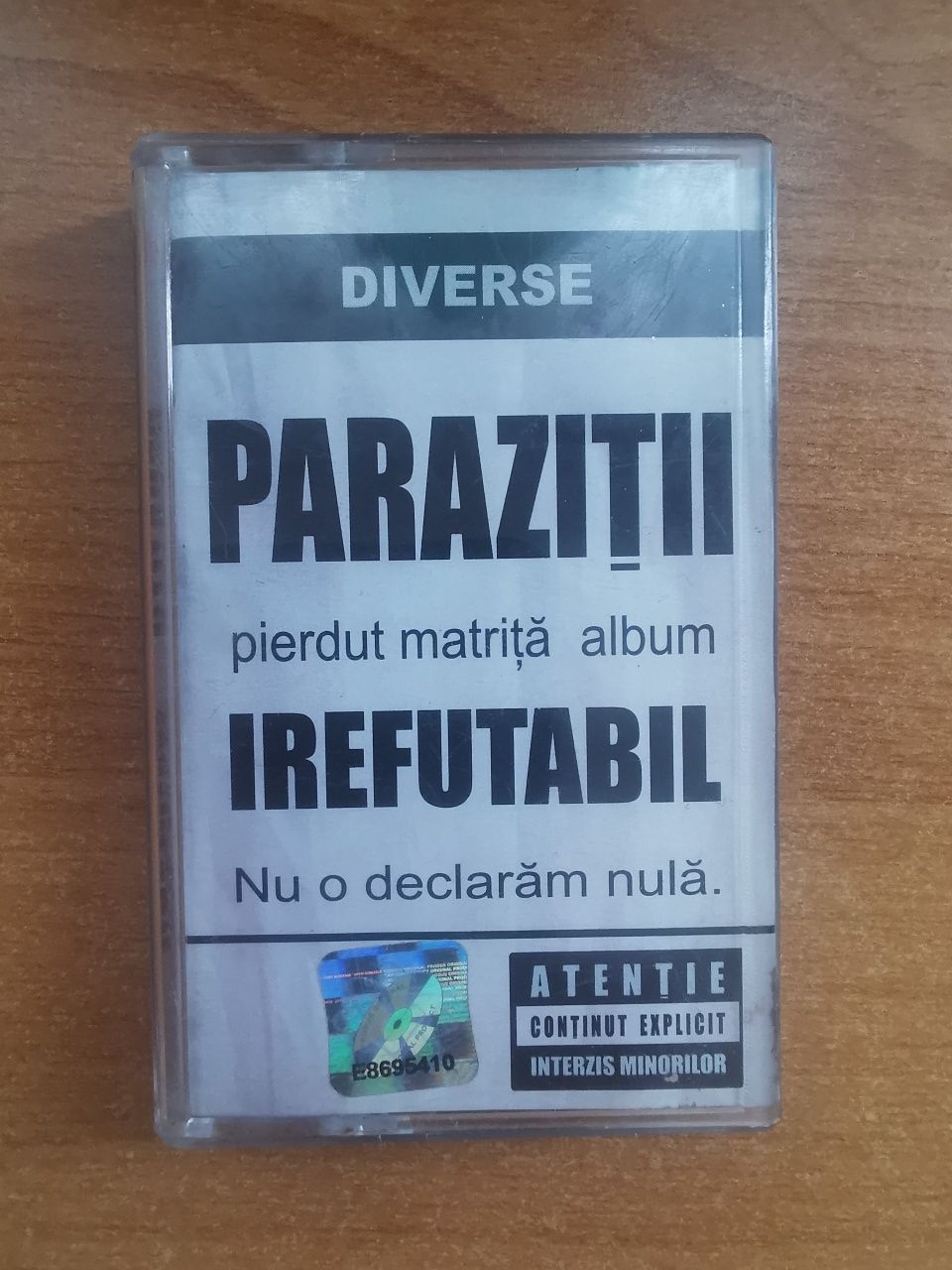 Coperta Paraziții Irefutabil