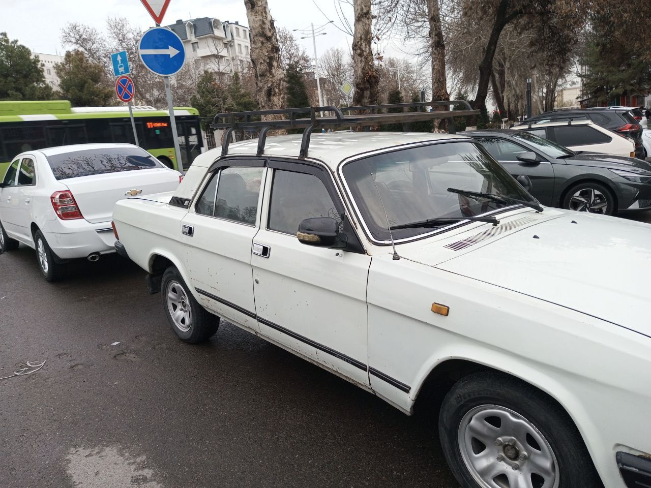 Volga 31029 gaz bezin 1994 yil