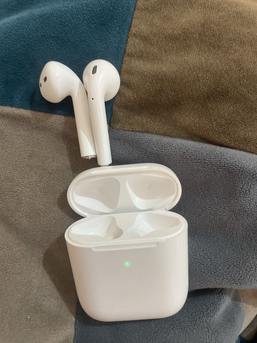 Продам AirPods 2