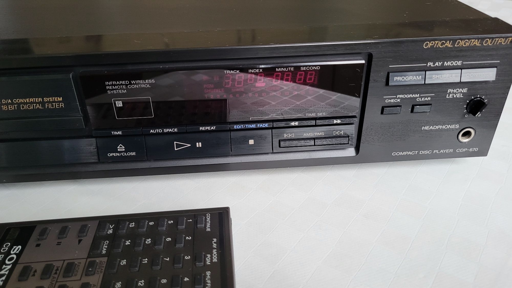 CD Плеър Сони CDP 670