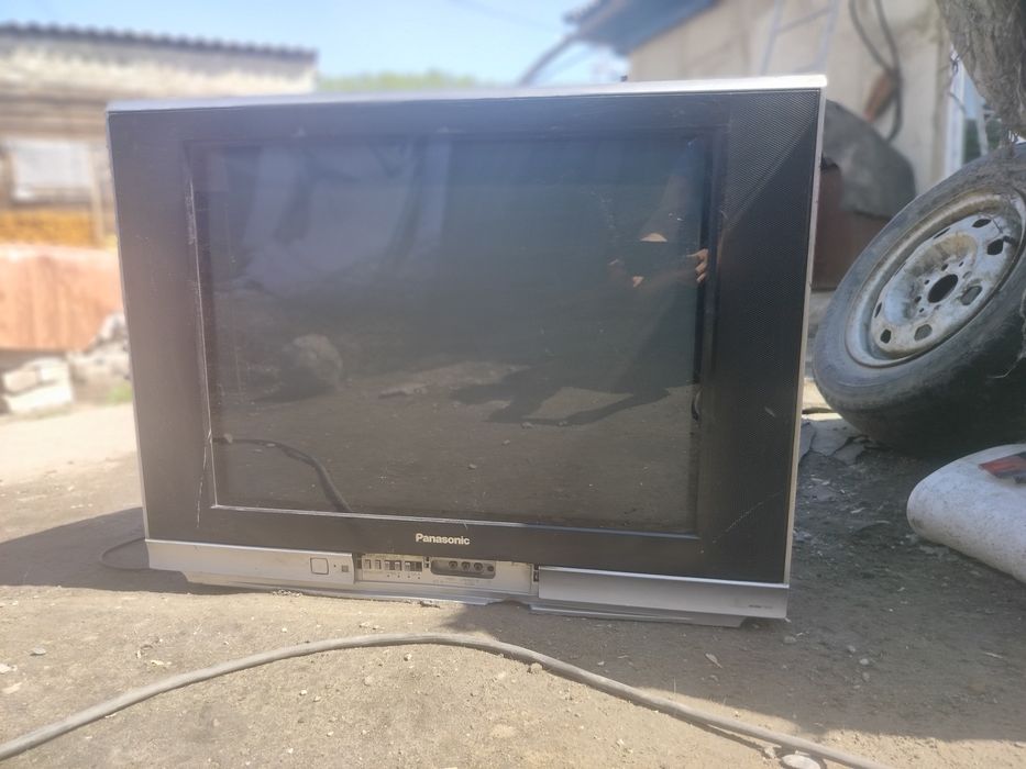 Продам телевизор