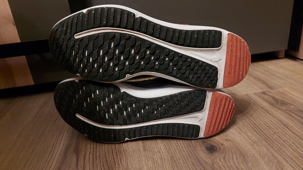 Дамски маратонки NIKE