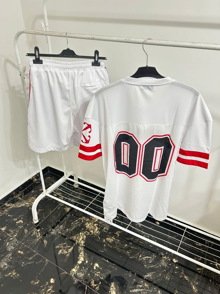 Compleu Off White