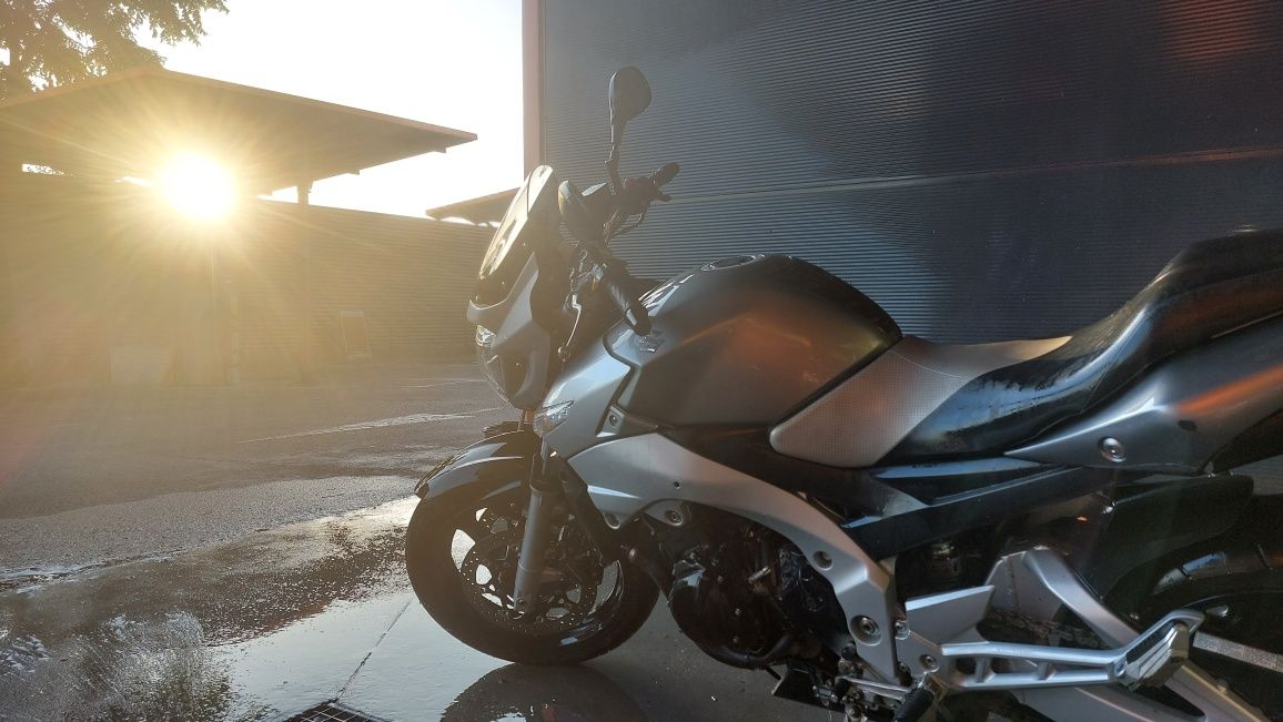 Suzuki GSR 600 2006