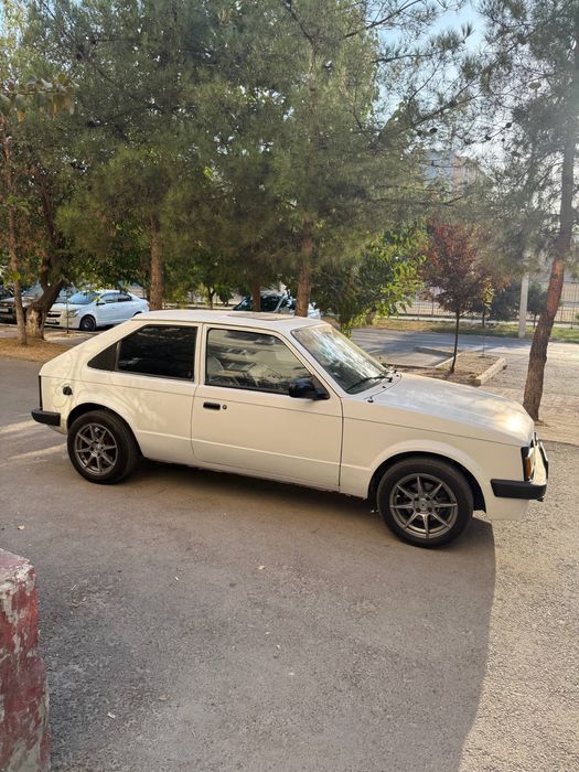Opel kadet d 1980