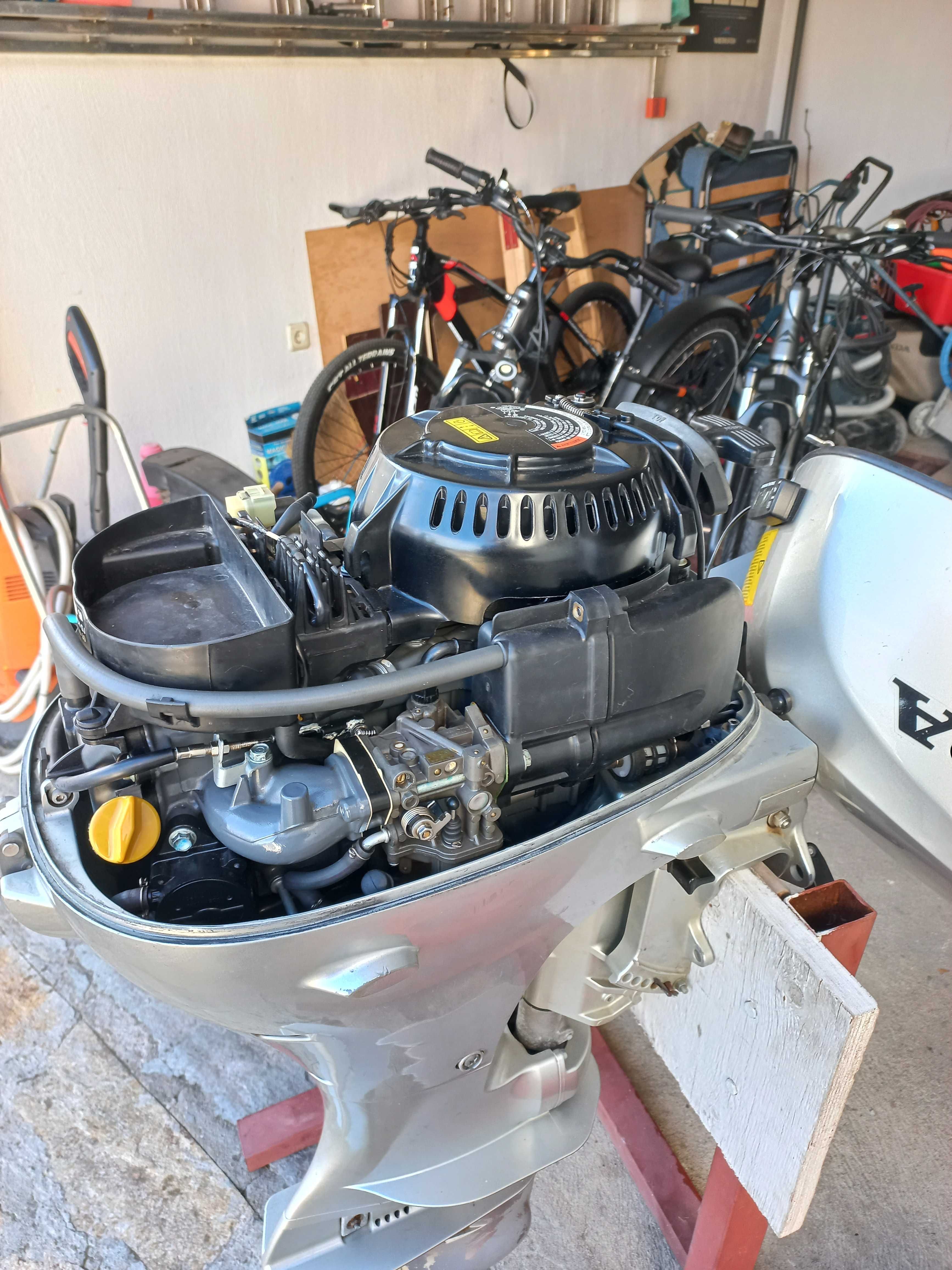 Двигател HONDA 20, извън бордов, къс ботуш. Перфектен!