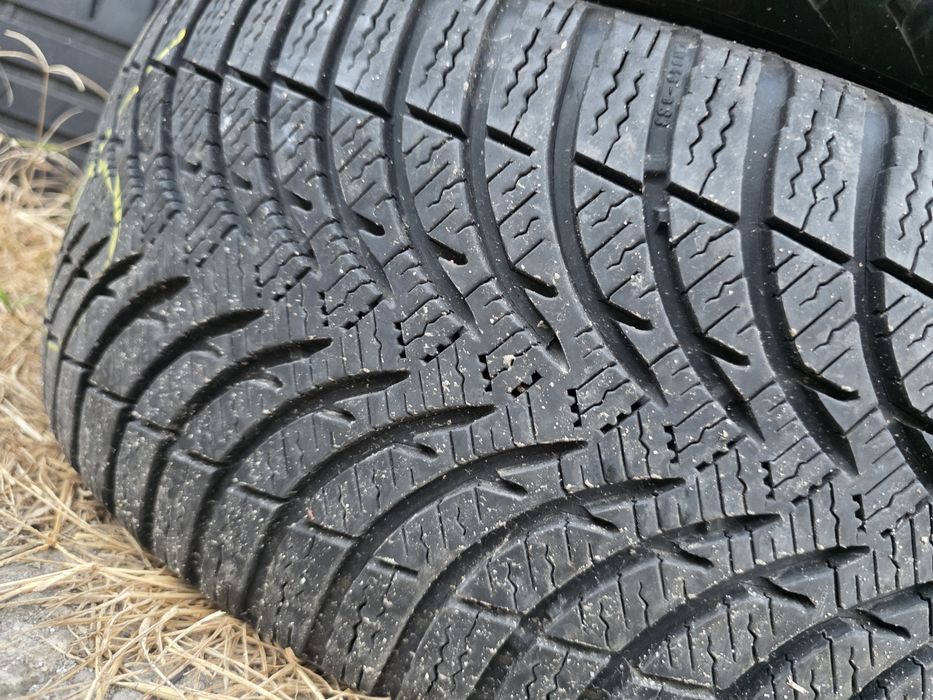 4бр Зимни гуми 195 45 16 - Michelin