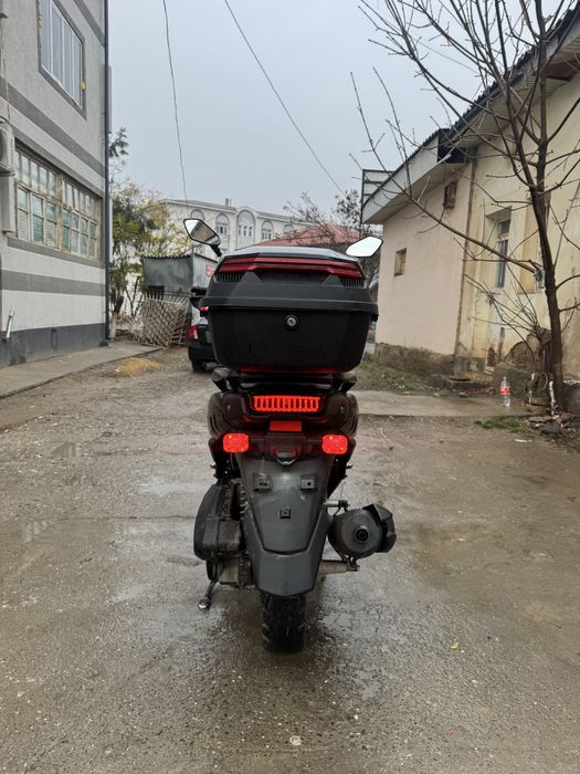 SKUTER Tank 150 kubali