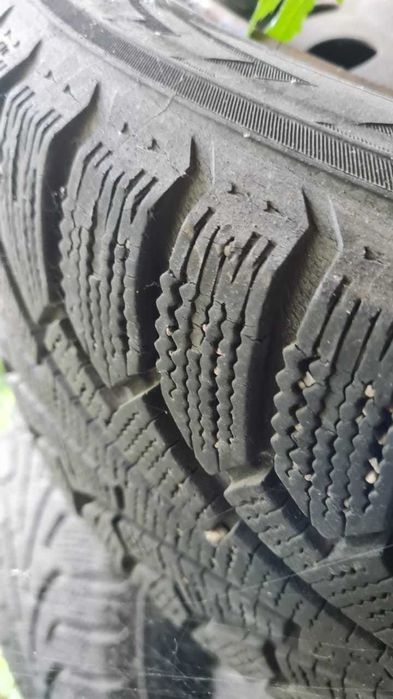 Зимняя резина без шипов Nordman rs продам бу
