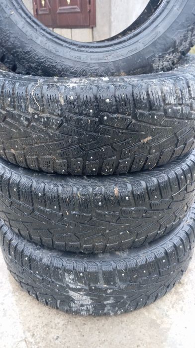 Зимные шины 215/65R16 102T