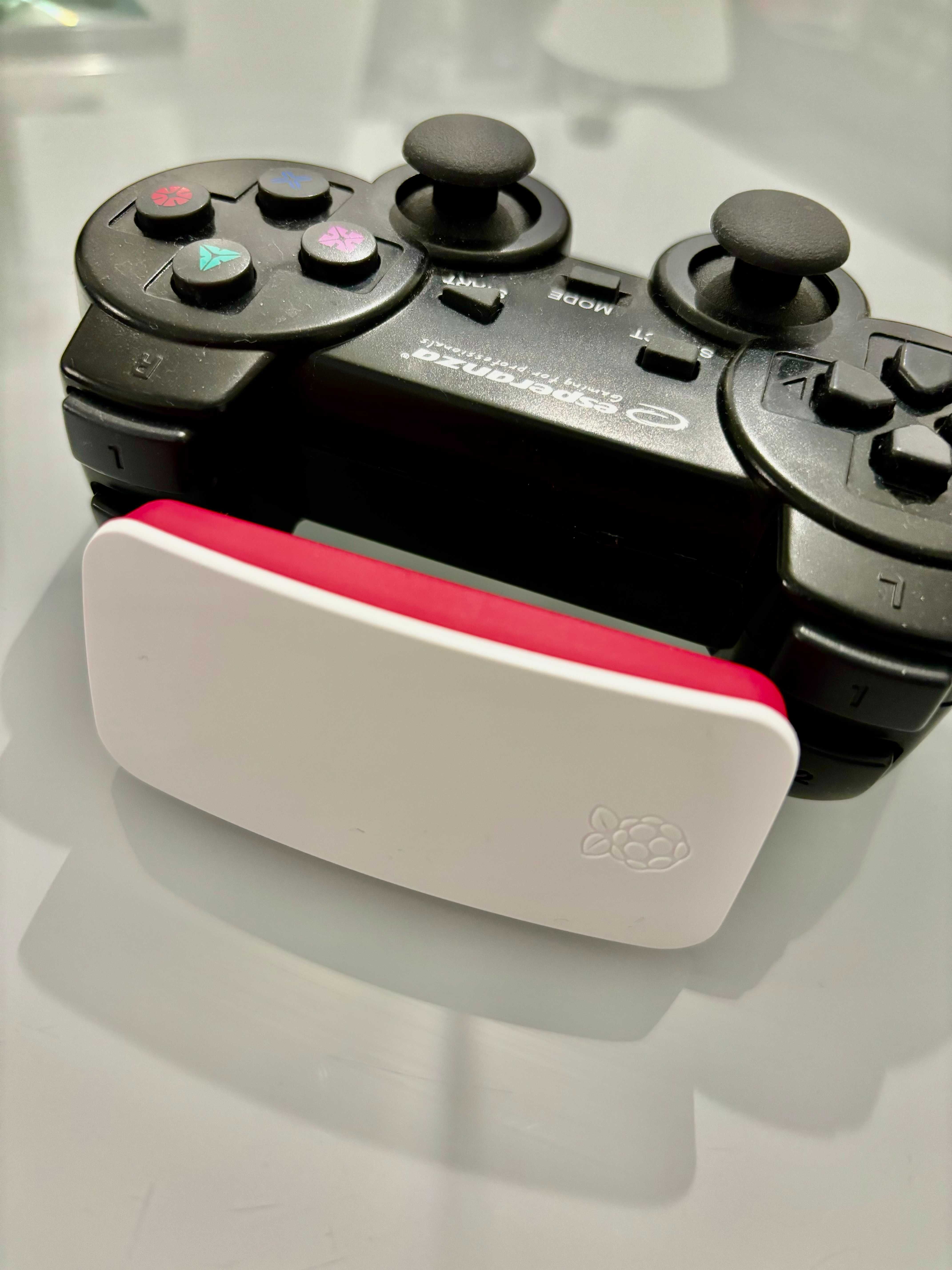 Consola TV Retropie 6000 jocuri la comanda Nintendo Sega Arcade etc