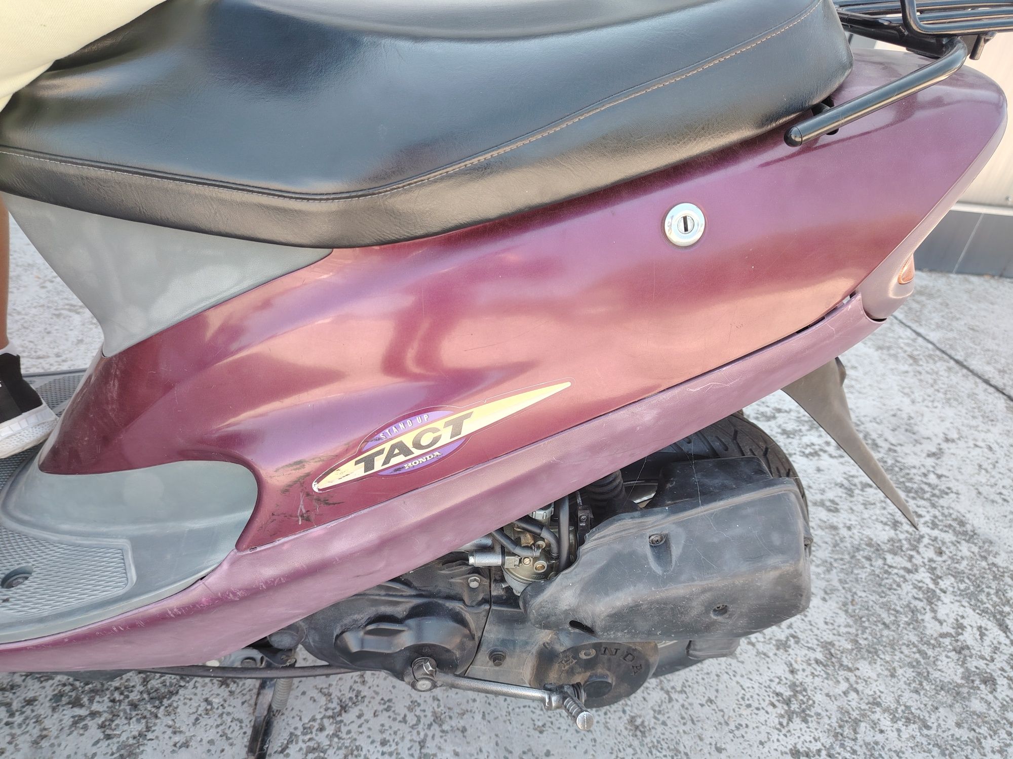 Скутер Honda Tact 50 кубика