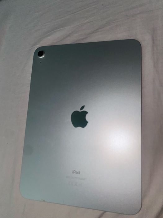 Vând iPad a 10-a generatie WiFi,64GB, stare perfecta