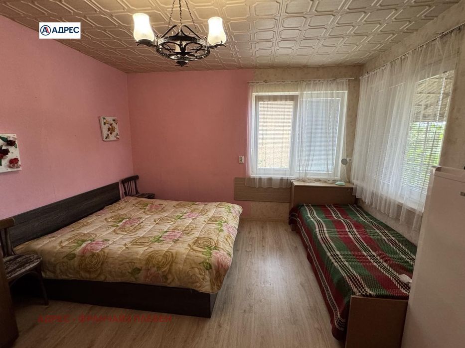 Къща в Враца, област-с.Старо село площ 150 цена 80000