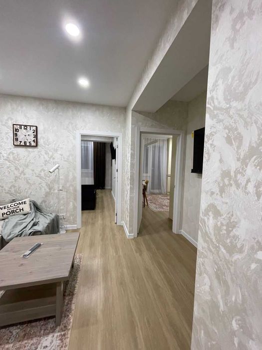 Дава се под наем Двустаен апартамент в София, Витоша - 55 кв.м за 450 € - Снимка #1
