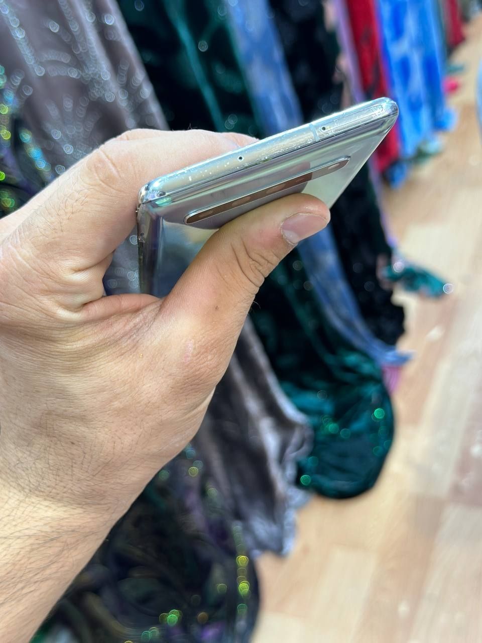 Galaxy S10 5G . 8/256gb