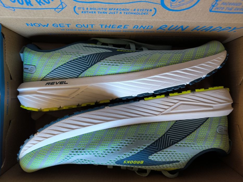 Маратонки за бягане Brooks revel