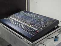 Mixer audio YAMAHA MG 24/14 FX ,cu efecte ,phantom 48v, case THON