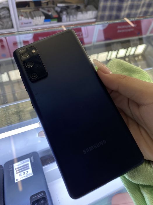 Самсунг галакси S20 FE 128гб в идеальном состоянии Б/у